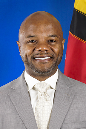 Member Dontae Carroll